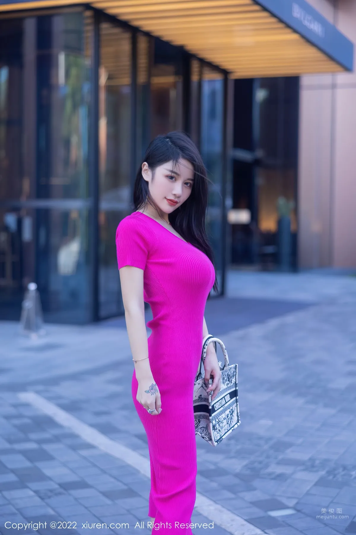 [XiuRen] 2022.09.14 No.5582 美七 Mia 2