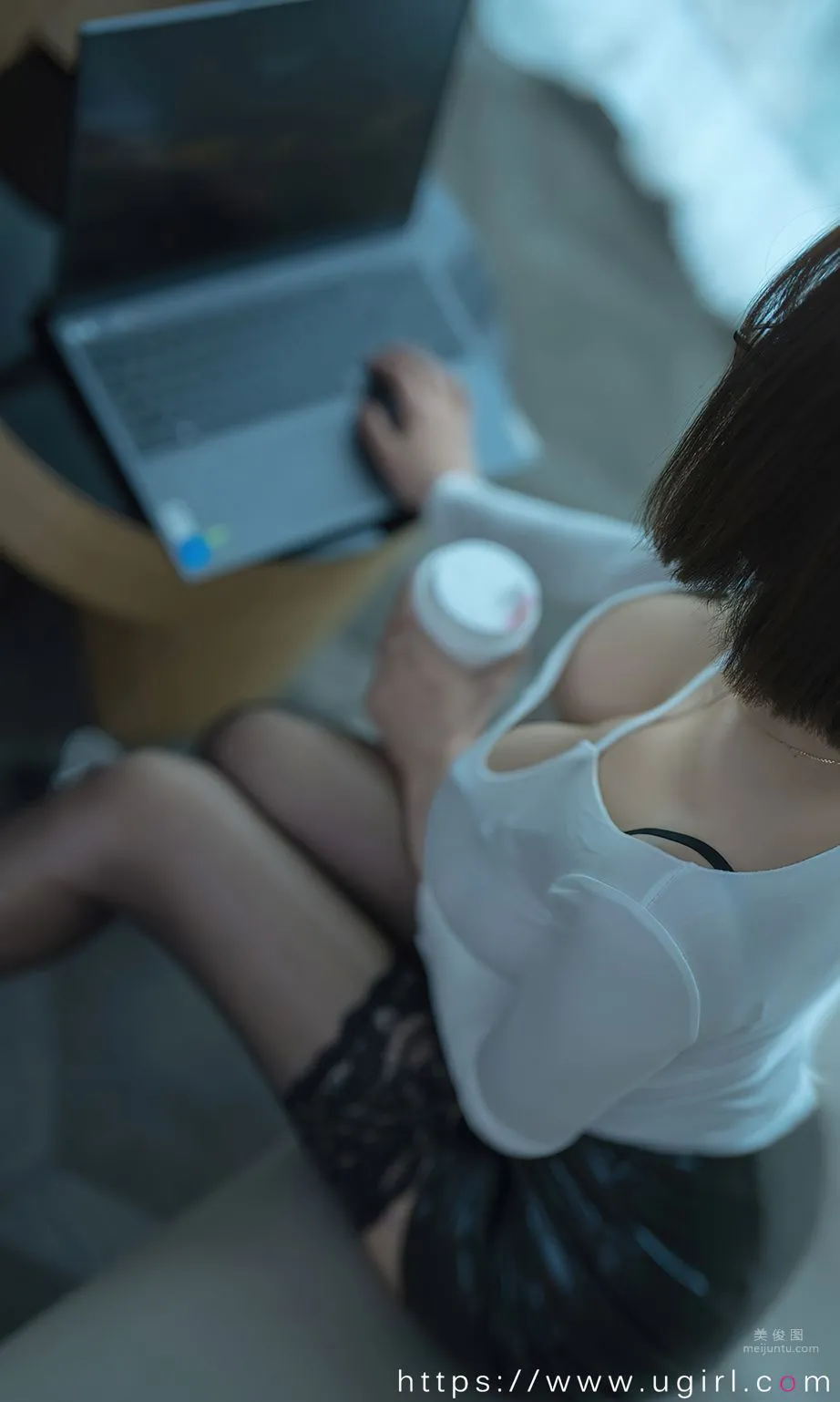 果儿Victoria- 情迷女上司_9