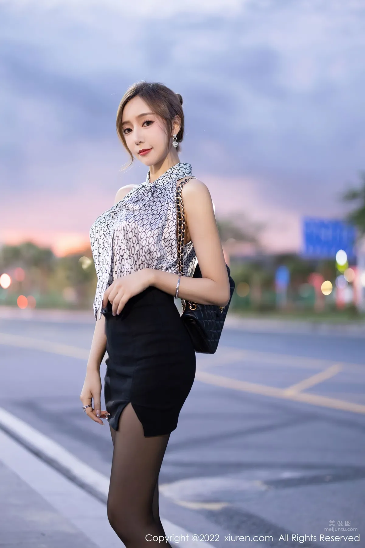 [XiuRen] 2022.07.22 No.5325 Yanni Wang photo 2