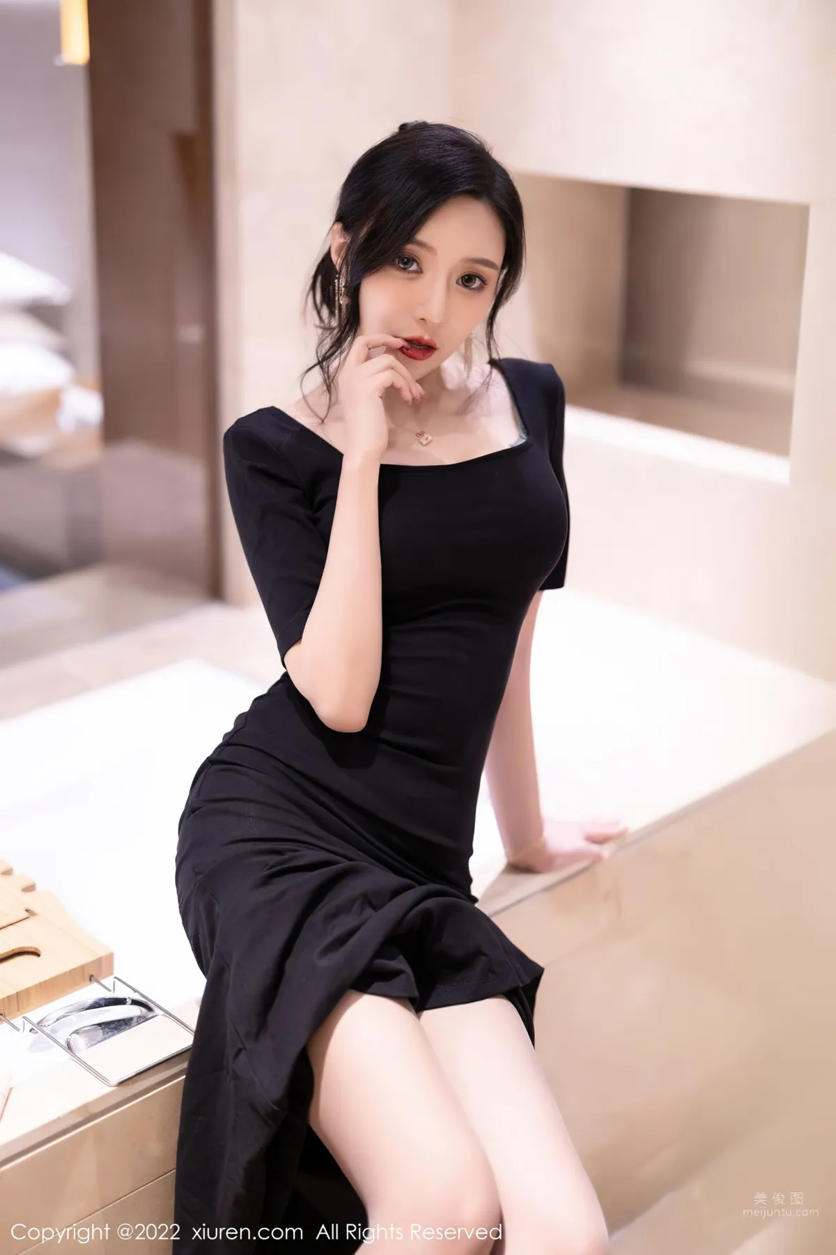 [XiuRen] 2022.06.24 No.5187 王馨瑶yanni_13