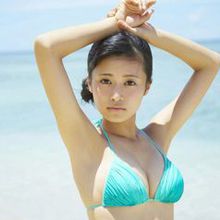 小岛瑠璃子