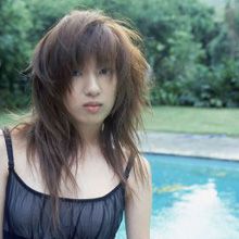 柳明日香