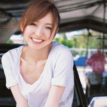 篠田麻里子