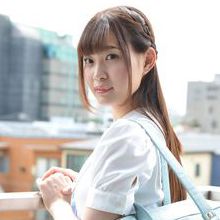 美谷朱裡