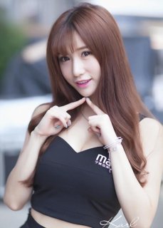 张逸斐