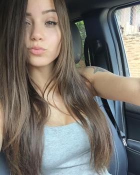 Melanie Pavola
