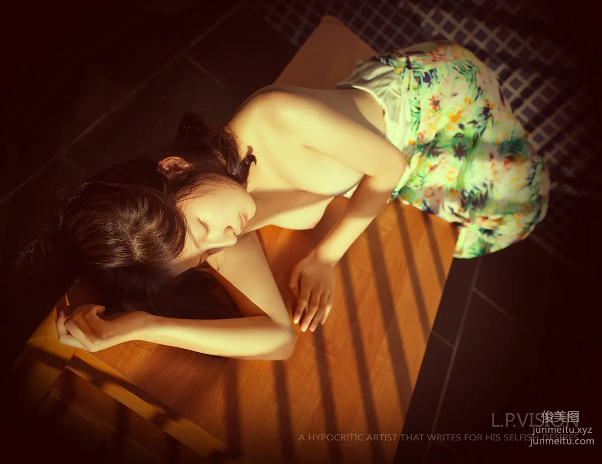L.P.VISION No. 04 photo 3