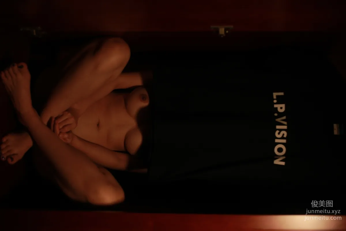 L.P.VISION No. 09 photo 24