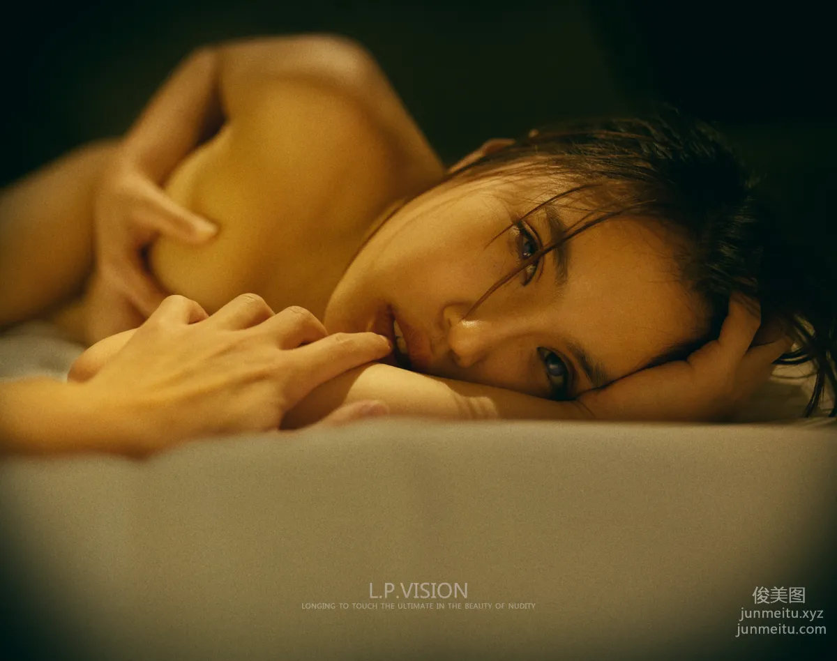 L.P.VISION No. 10 photo 17
