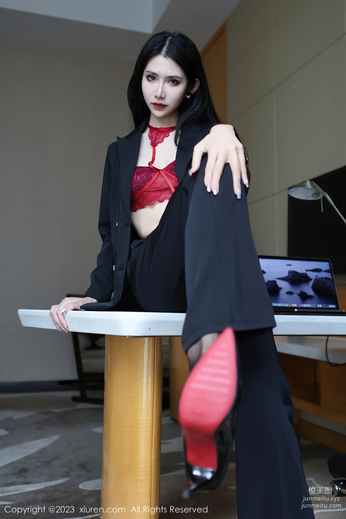 [XiuRen秀人網] 2023.03.13 NO.6402 依娜Yina 36