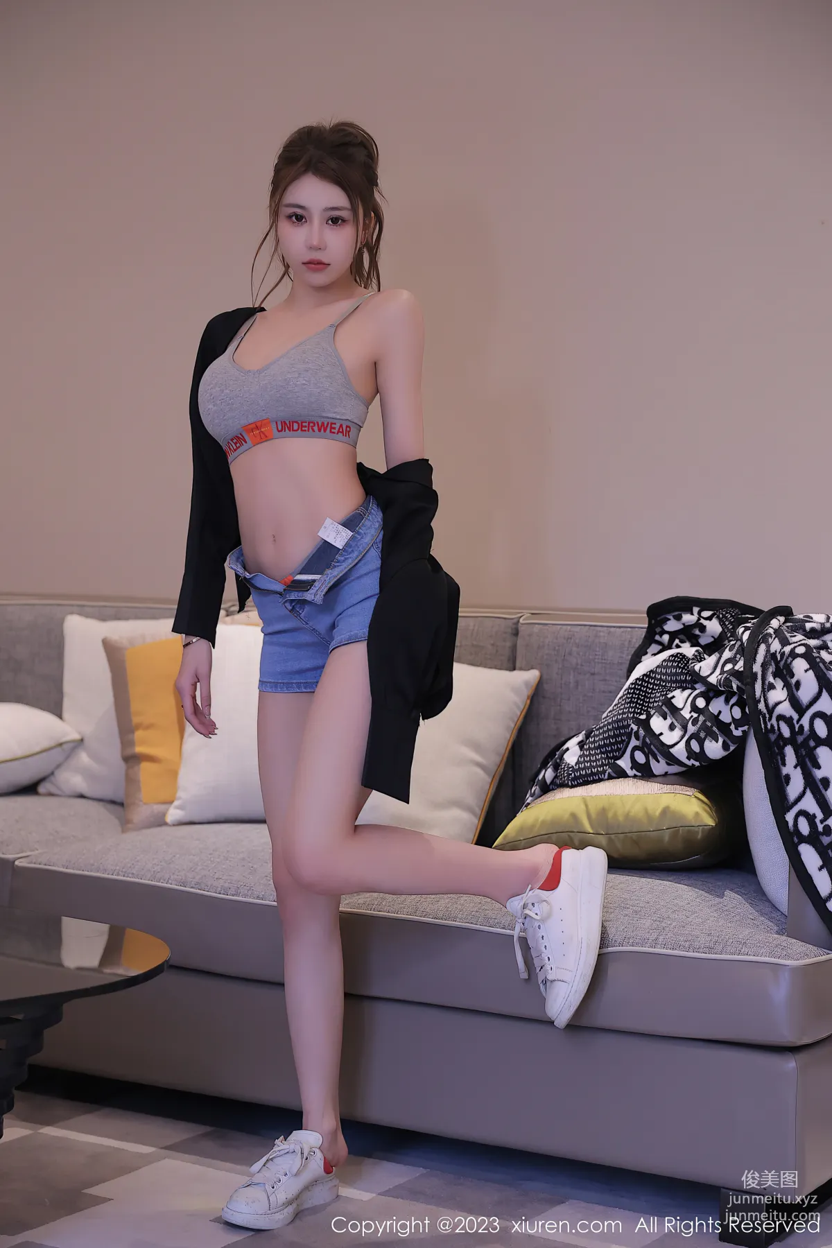 [XiuRen秀人網] 2023.05.18 No.6758 tina_甜仔 廣州旅拍 2