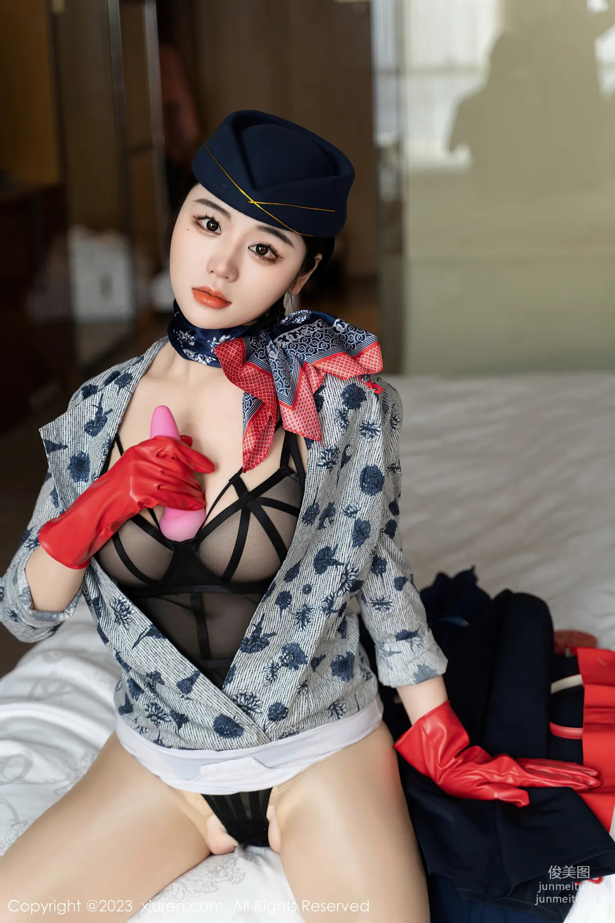 [XiuRen秀人網] 2023.05.24 NO.6790 汐汐愛吃草莓 38