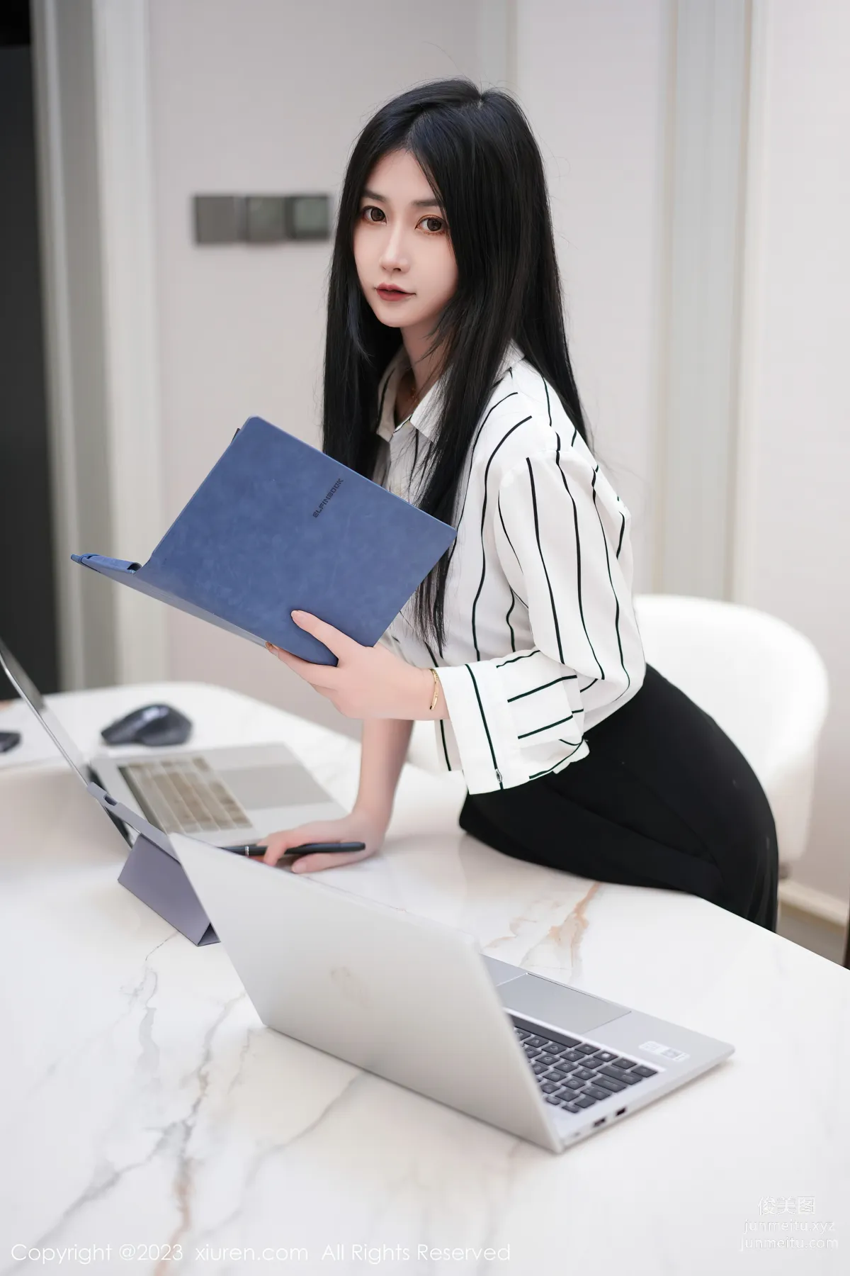 [XiuRen秀人網] 2023.06.02 NO.6845 laura阿姣 2