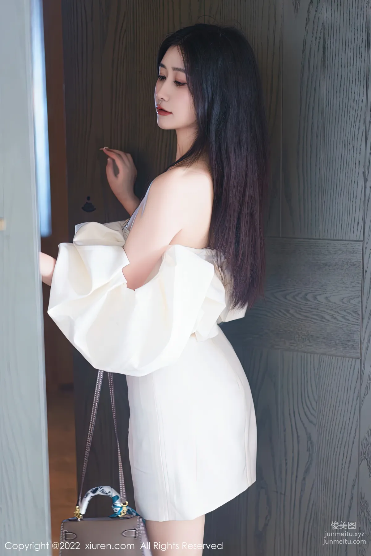 [Xiuren秀人網]2022.12.22 NO.6032 laura阿姣 2