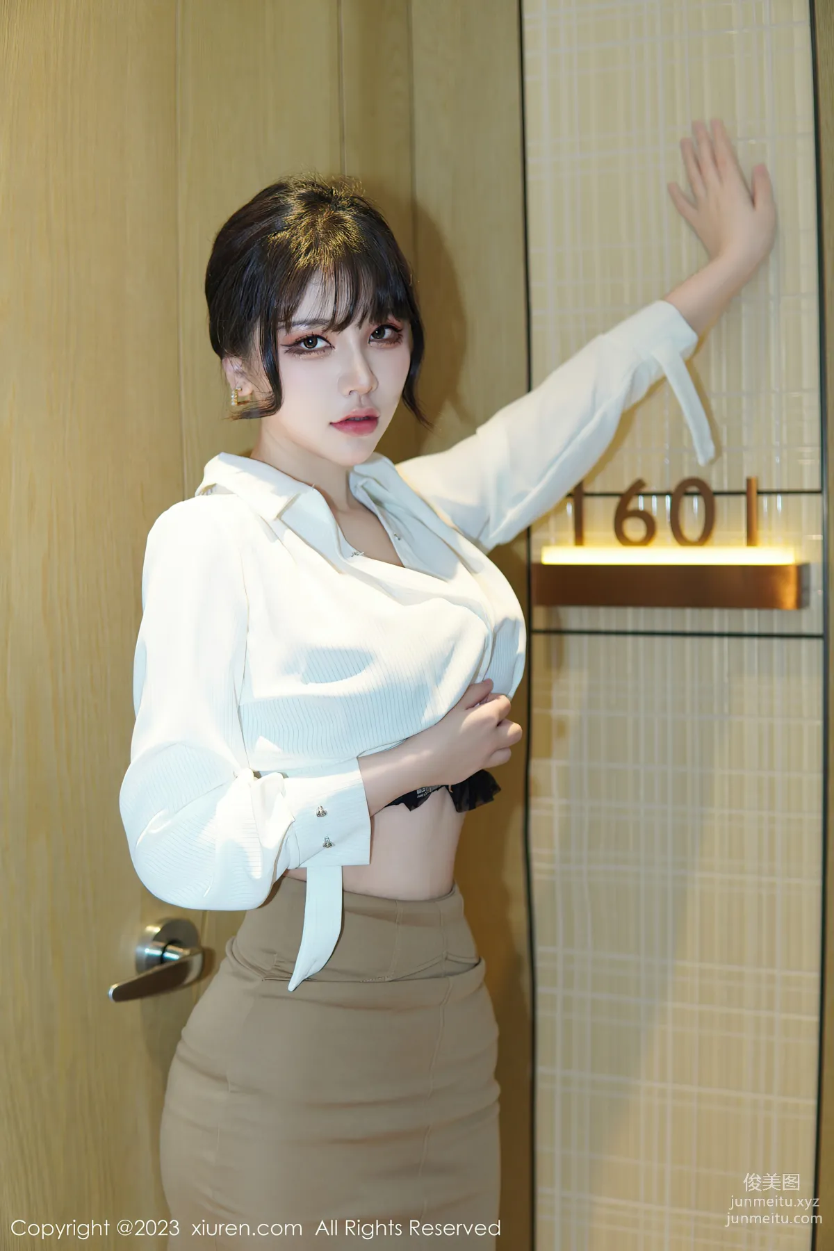 [Xiuren秀人網]2023.01.10 NO.6111 桃桃子_ 22