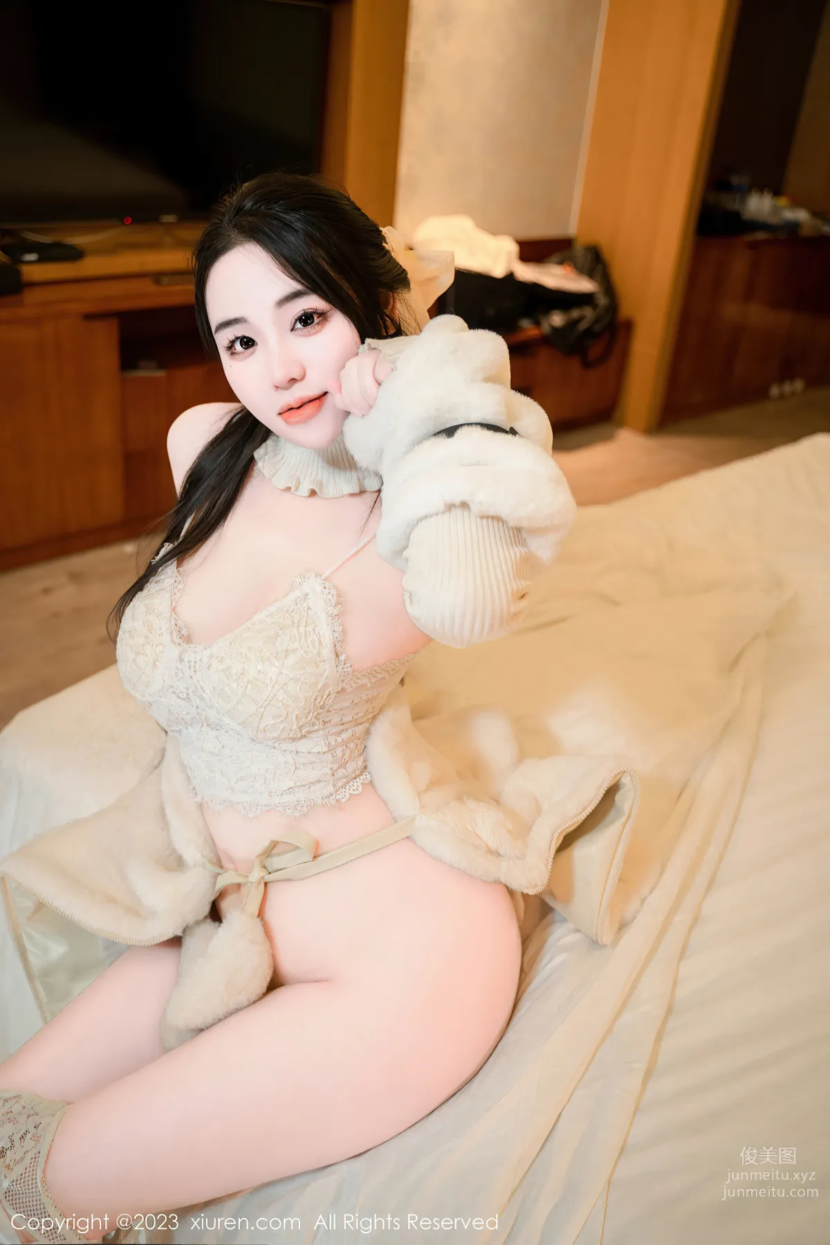 [XiuRen秀人網] 2023.07.04 NO.7018 汐汐愛吃草莓 51