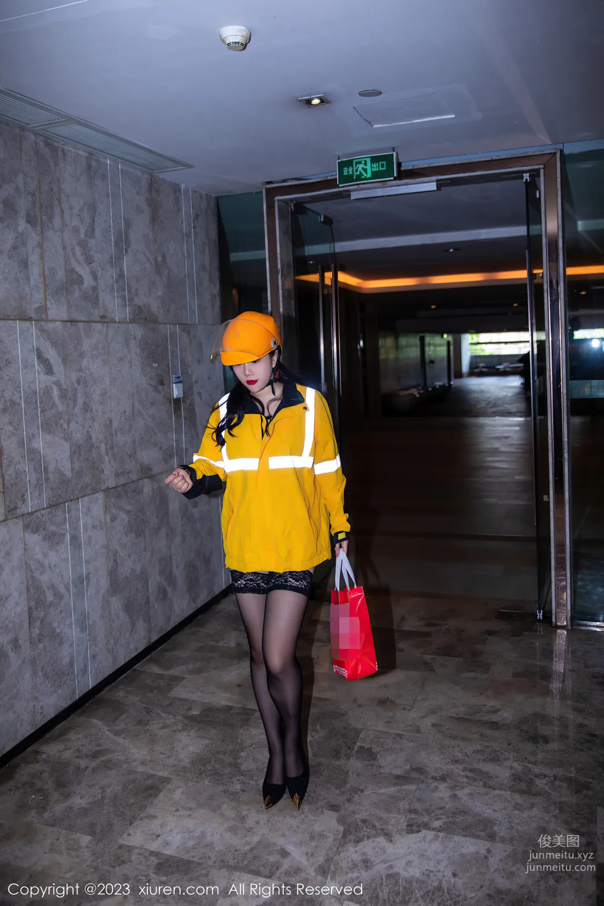 [XiuRen] 2023.07.18 NO.7093 Wang Wanyou Queen, Black Stockings photo 9