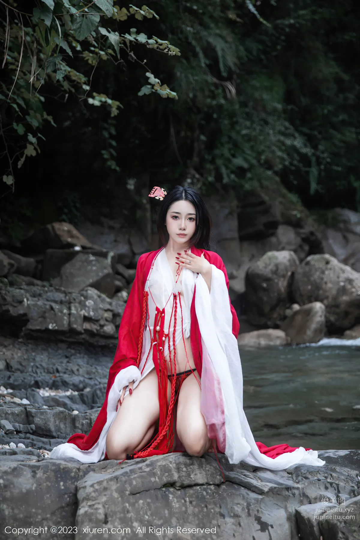 [Xiuren秀人網]2023.08.28 NO.7295 嚴利娅Yuliya 24