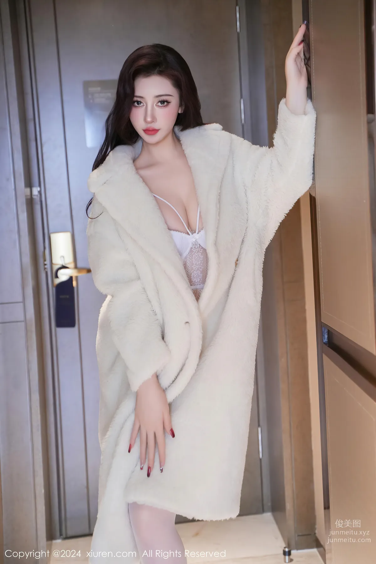 [Xiuren秀人網]2024.01.18 NO.7978 蕾蕾醒了沒 25