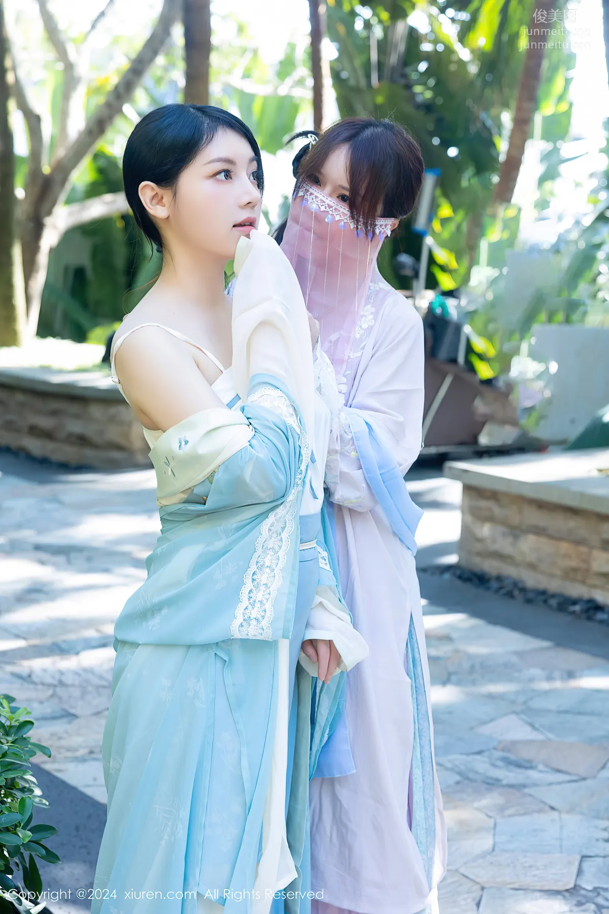 XiuRen No. 8137 photo 13