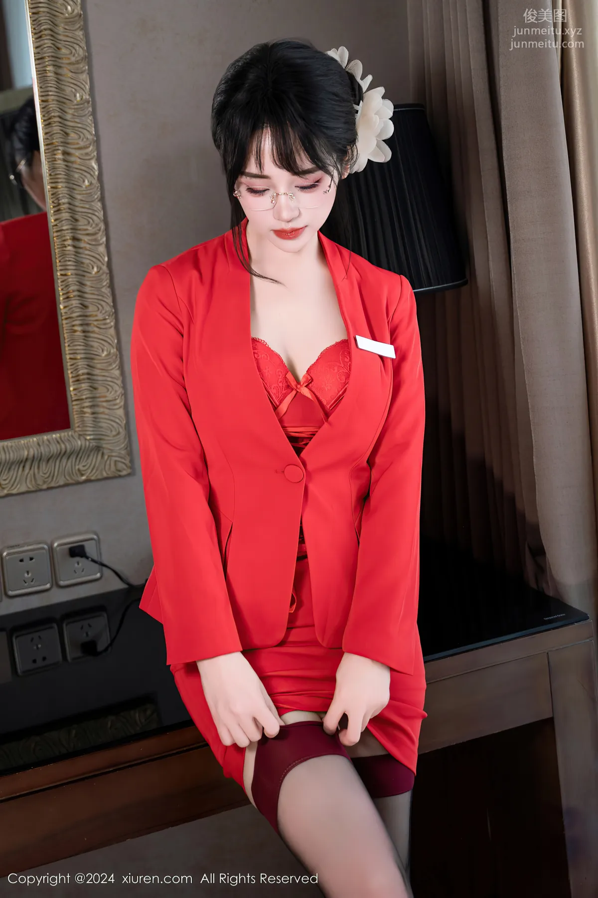 [Xiuren秀人網]2024.04.09 NO.8360 汐汐愛吃草莓 2