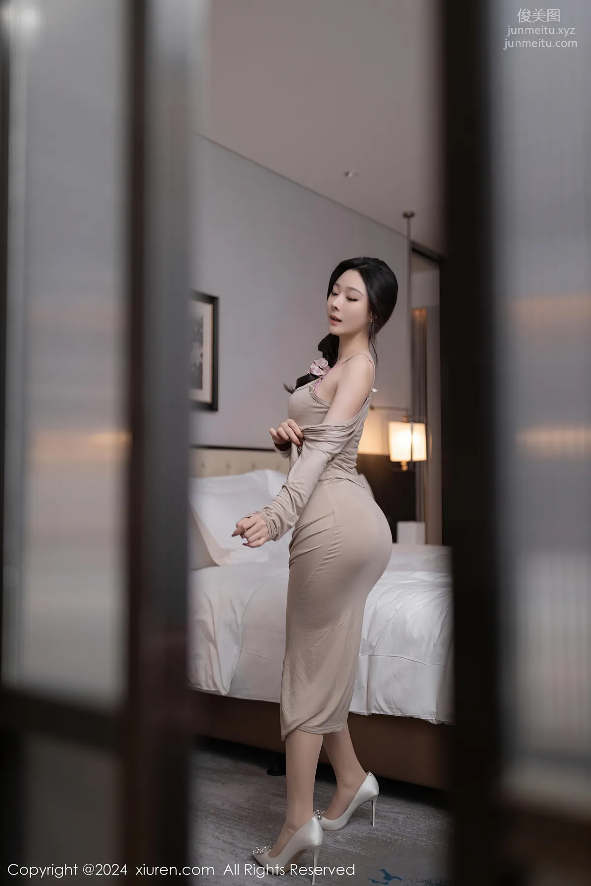 [XiuRen] 2024.04.18 NO.8417 Doudou DouDou photo 15