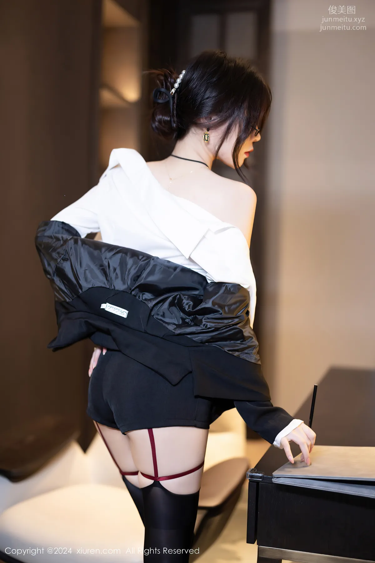 [Xiuren秀人網]2024.04.23 NO.8440 徐莉芝Booty 24