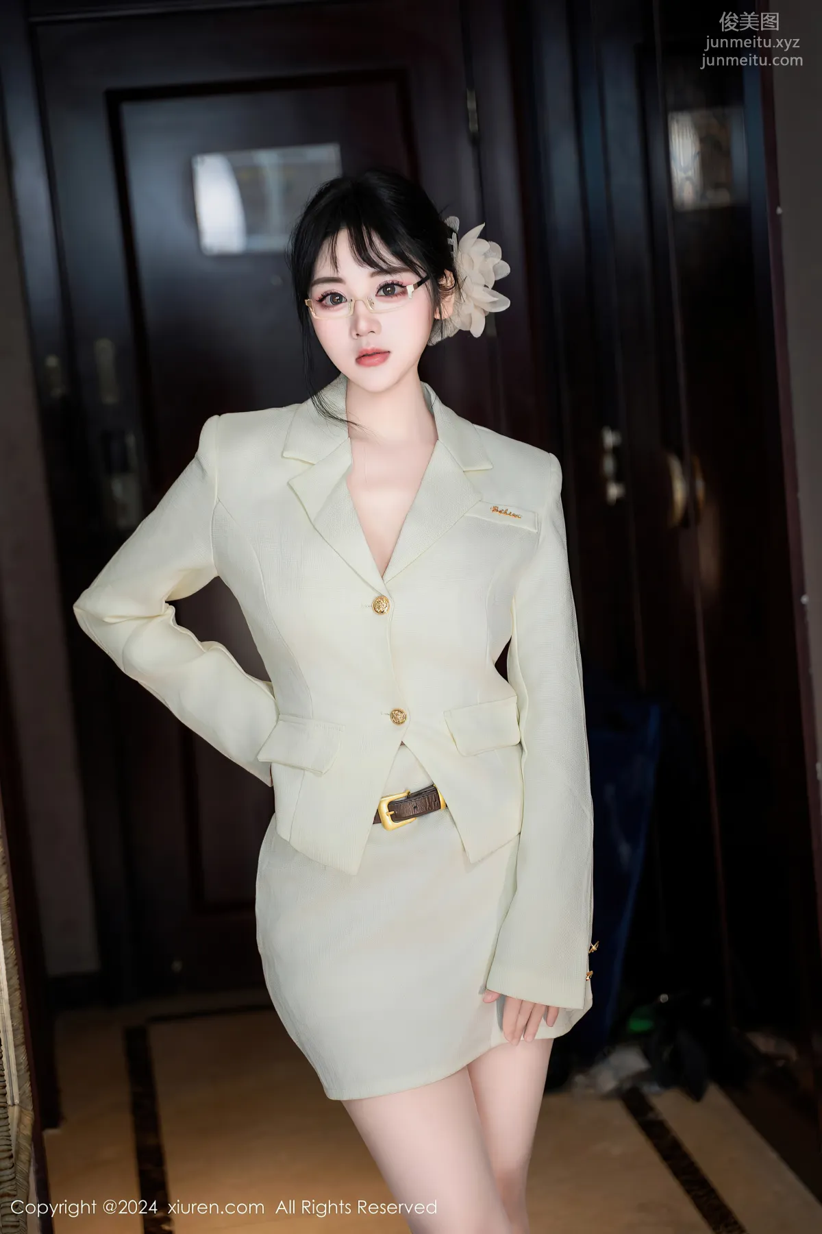 [Xiuren秀人網]2024.06.18 NO.8717 汐汐愛吃草莓 2