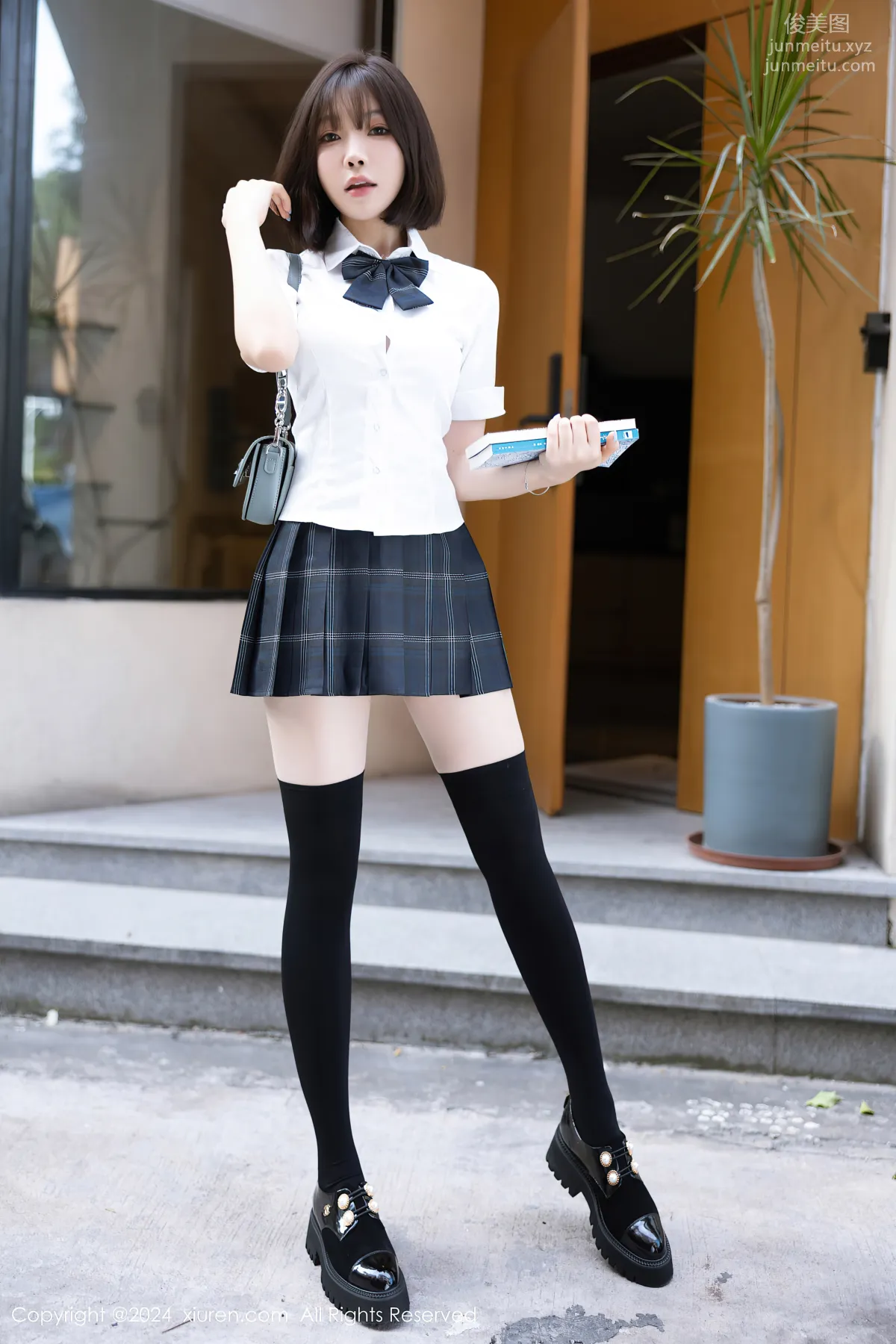 [Xiuren秀人網]2024.07.01 NO.8785 徐莉芝Booty 1