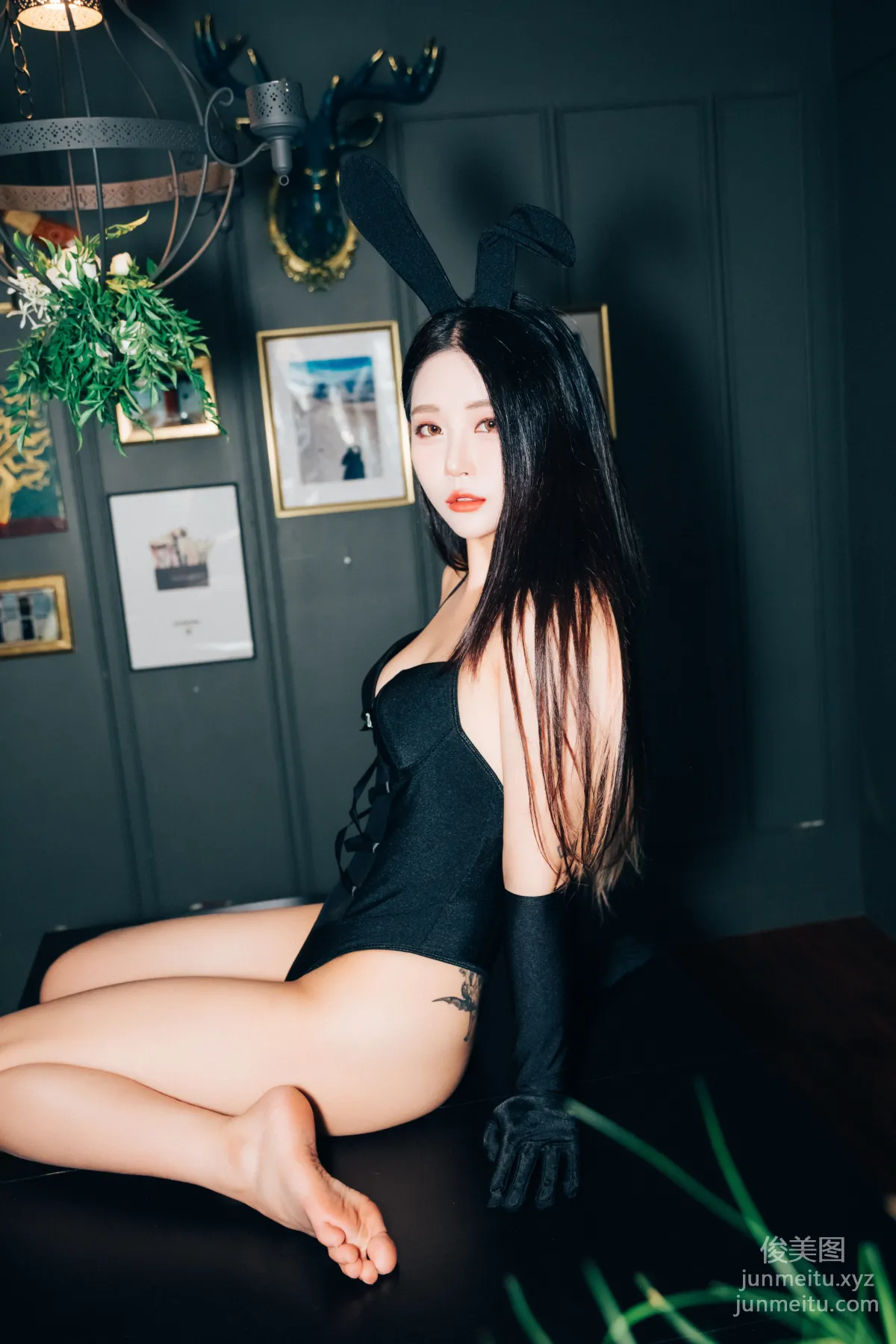 Bomi: LOOZY 004. - roommate photo 13