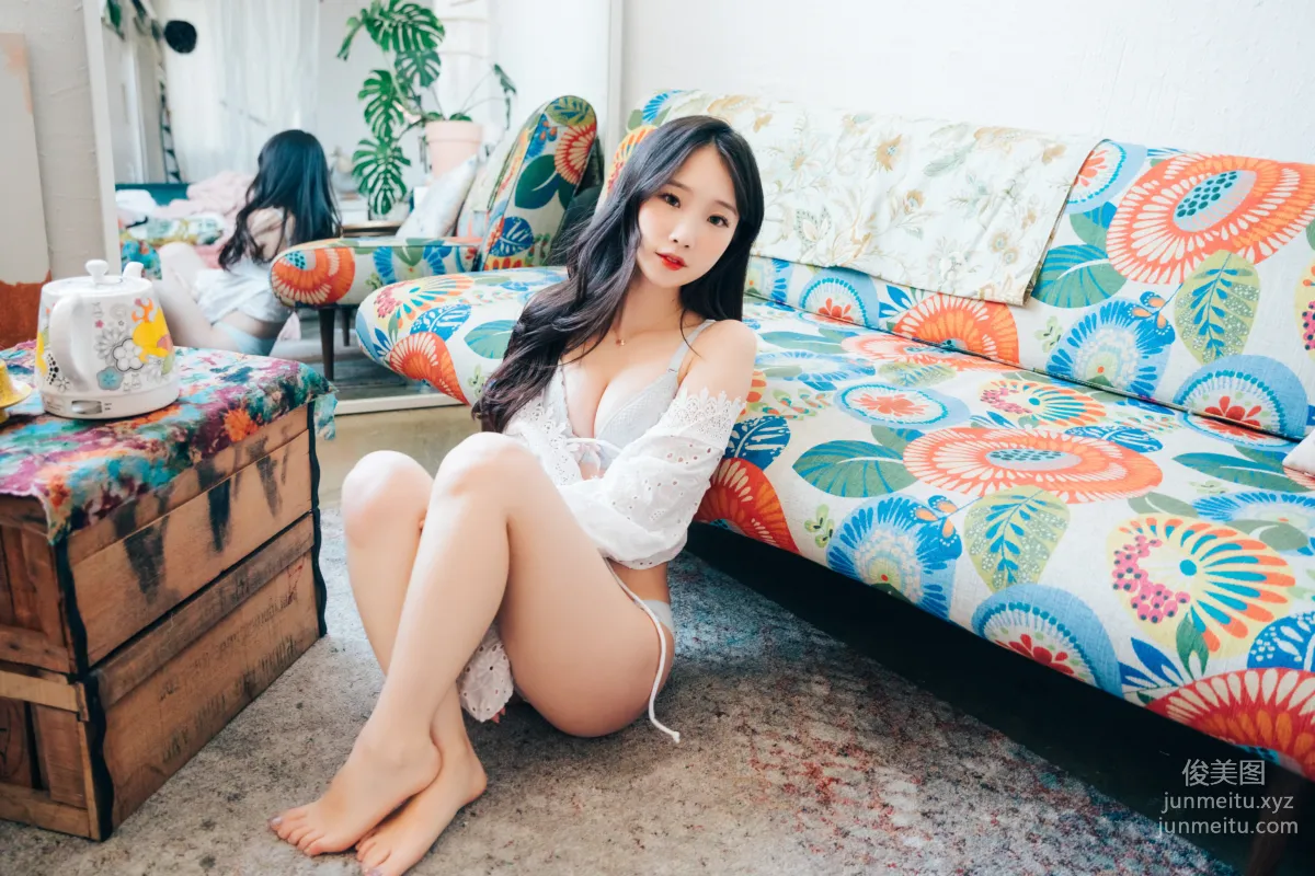 Pureding: LOOZY 008. - Behind photo 41