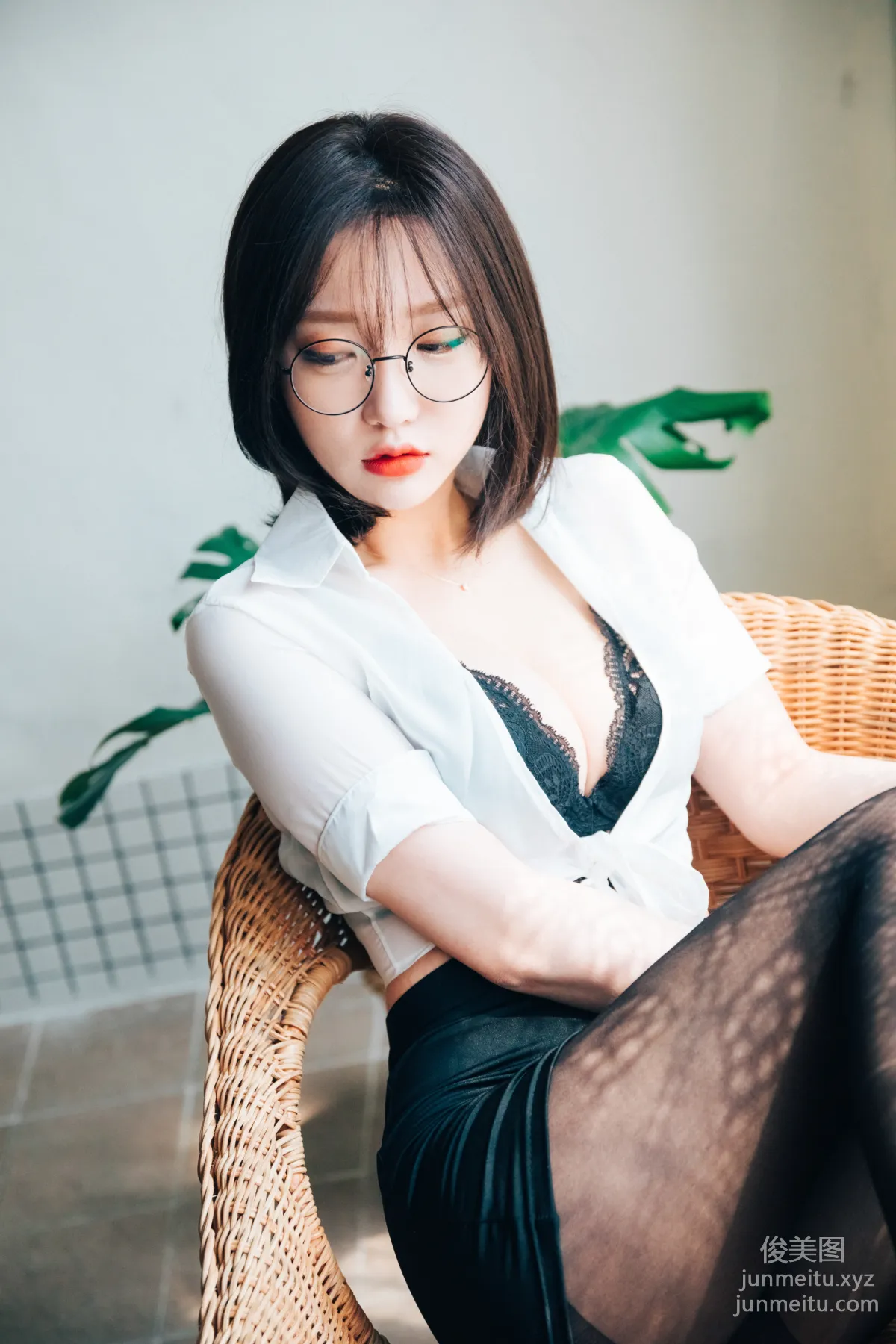 012.[Loozy] - Ye-Eun - Office Girl Vol.1[54P] 2