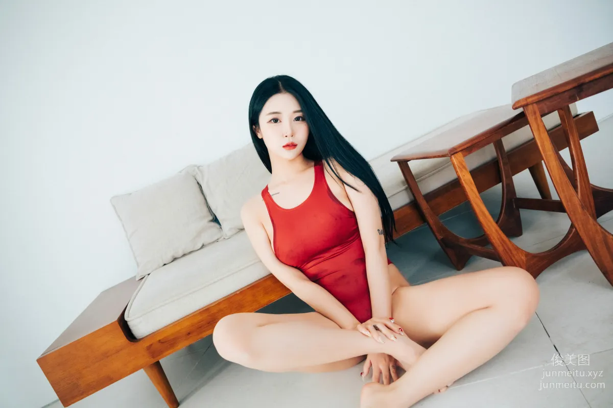 Bomi: LOOZY 020. - Thin Piece Between photo 41