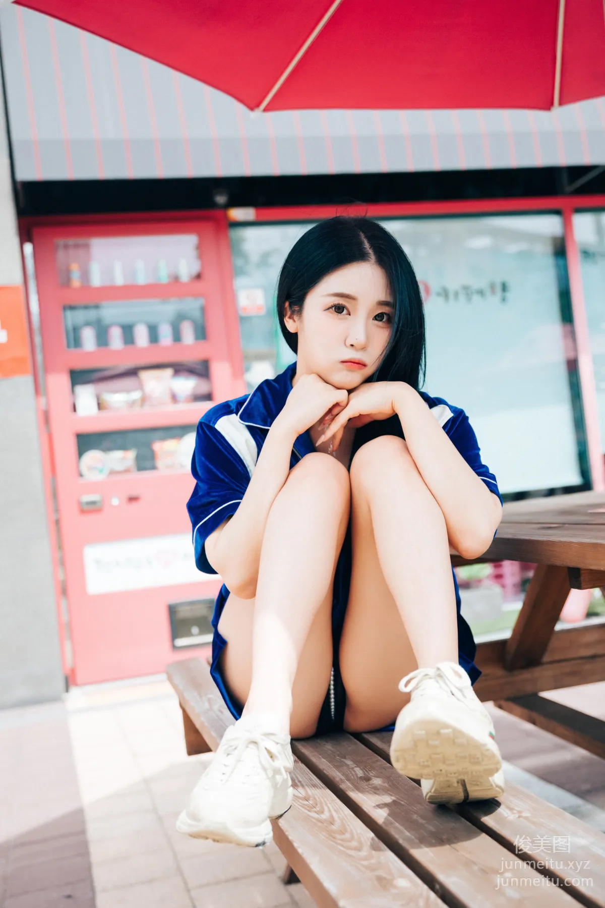 Bomi: LOOZY 028. - Part Timer photo 86