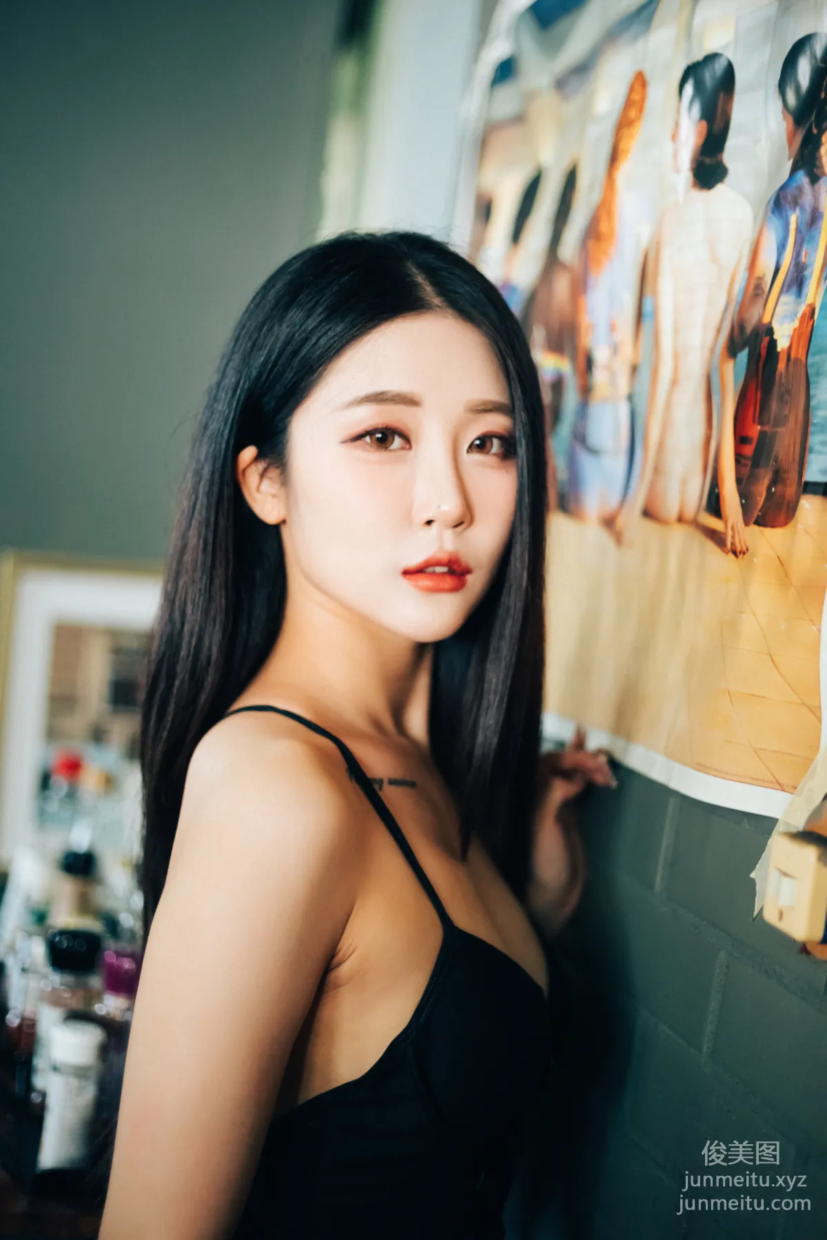 Bomi: LOOZY 032. Roomate photo 32