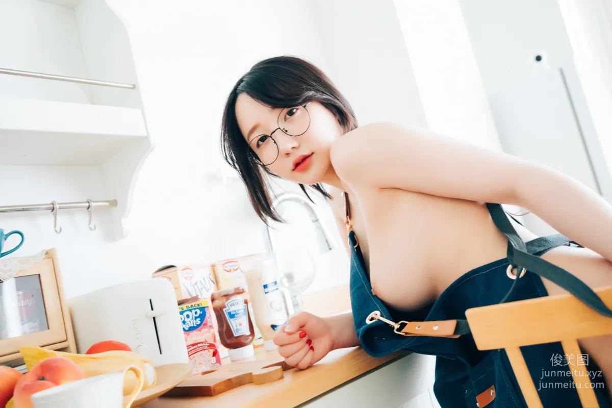 042.[Loozy] YeEun - Nudy Painter (S-Ver) [54P] 31