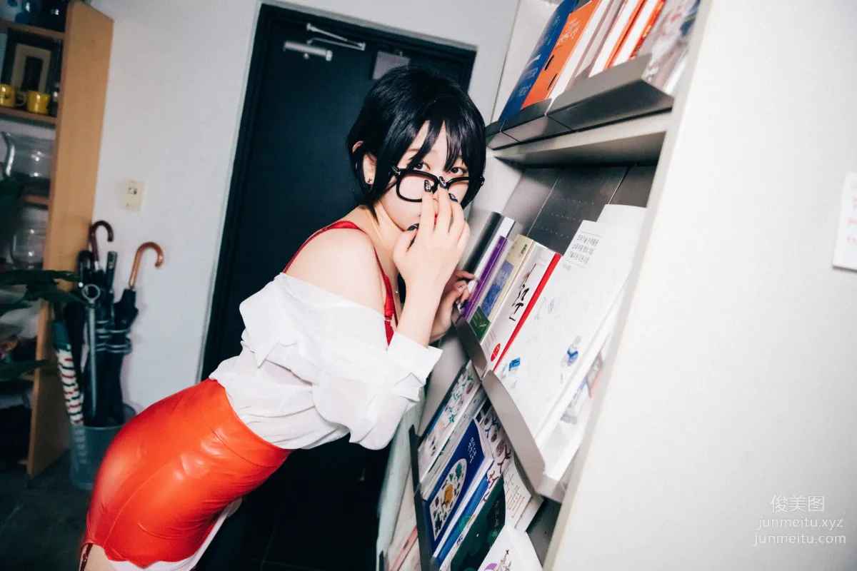 Zia: LOOZY 046. Office slave photo 83