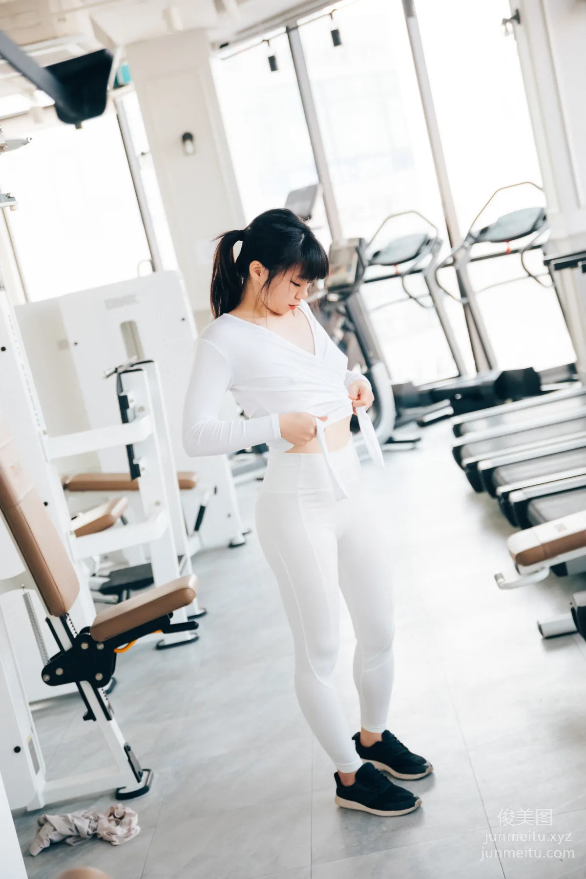 052.[Loozy] Kissme - Strip Fitness + Video [85P] 5