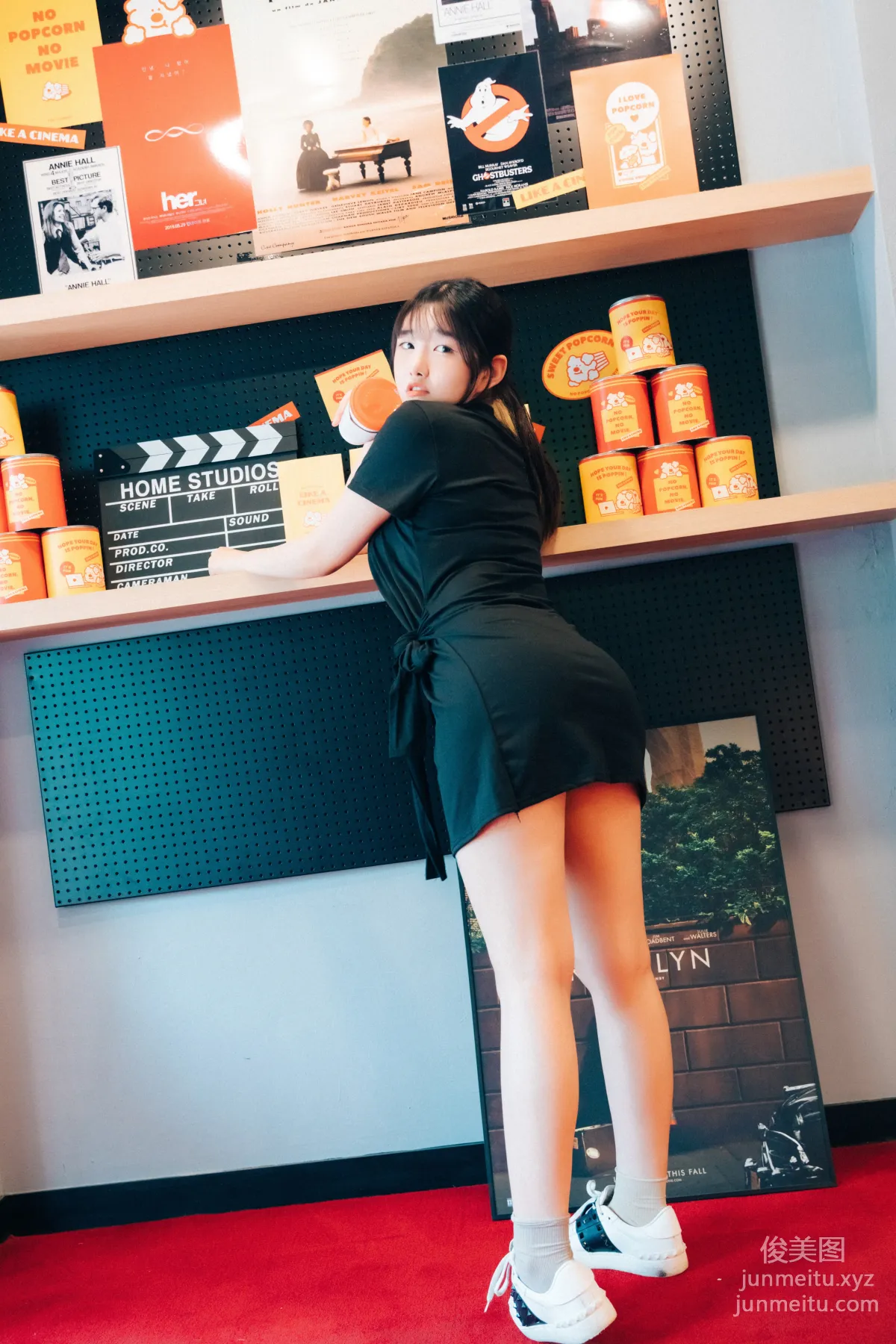 065.[Loozy] Sonson (손손) - Cinema girl_S.ver [123P] 3