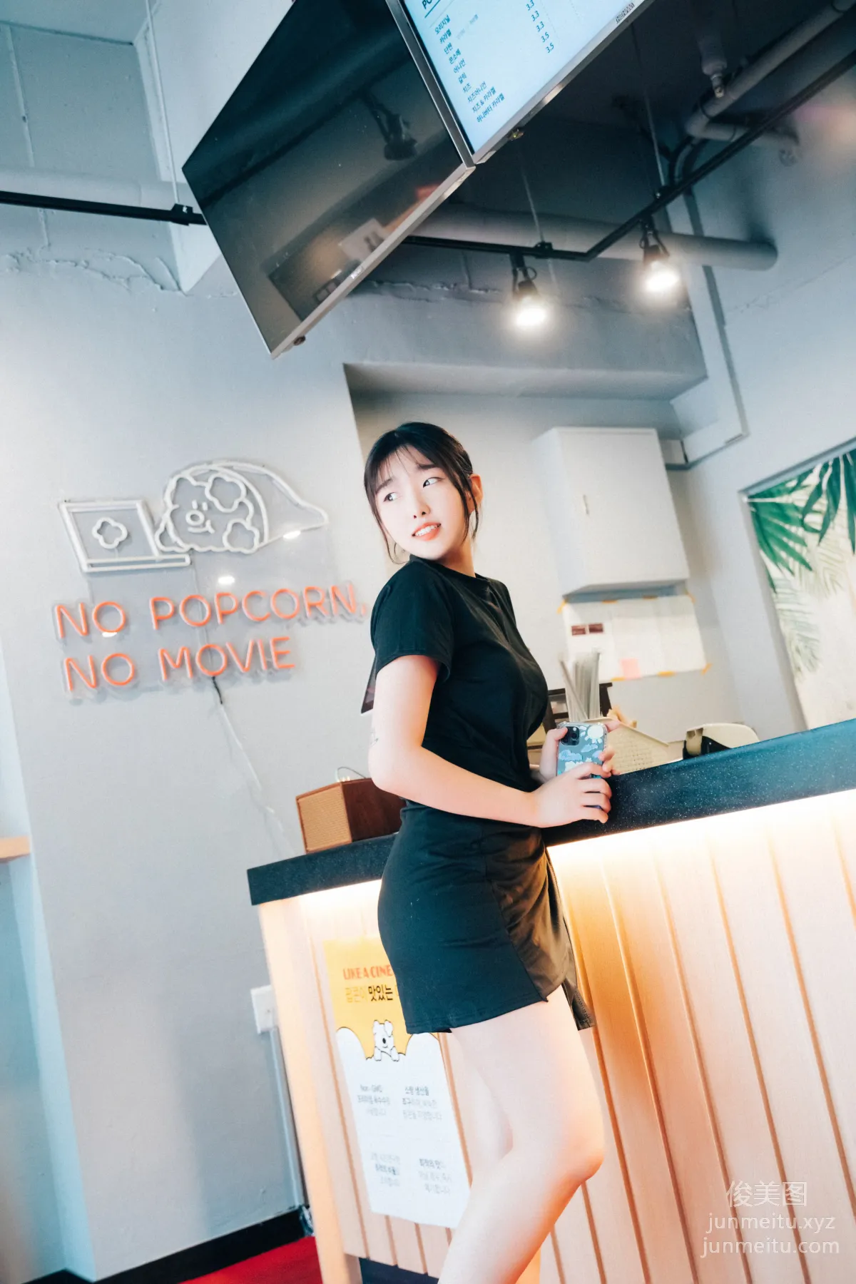 065.[Loozy] Sonson (손손) - Cinema girl_S.ver [123P] 8