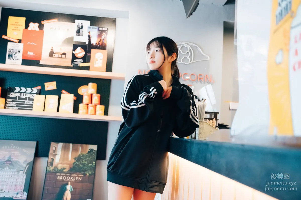 065.[Loozy] Sonson (손손) - Cinema girl_S.ver [123P] 17