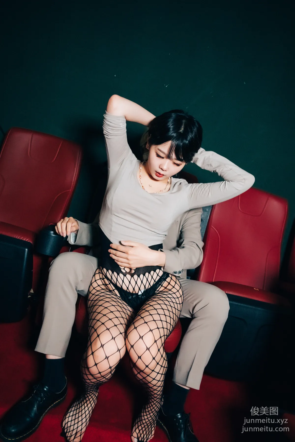 073.[Loozy] Zia (지아) -XXX in the theater S.Ver[157P] 8