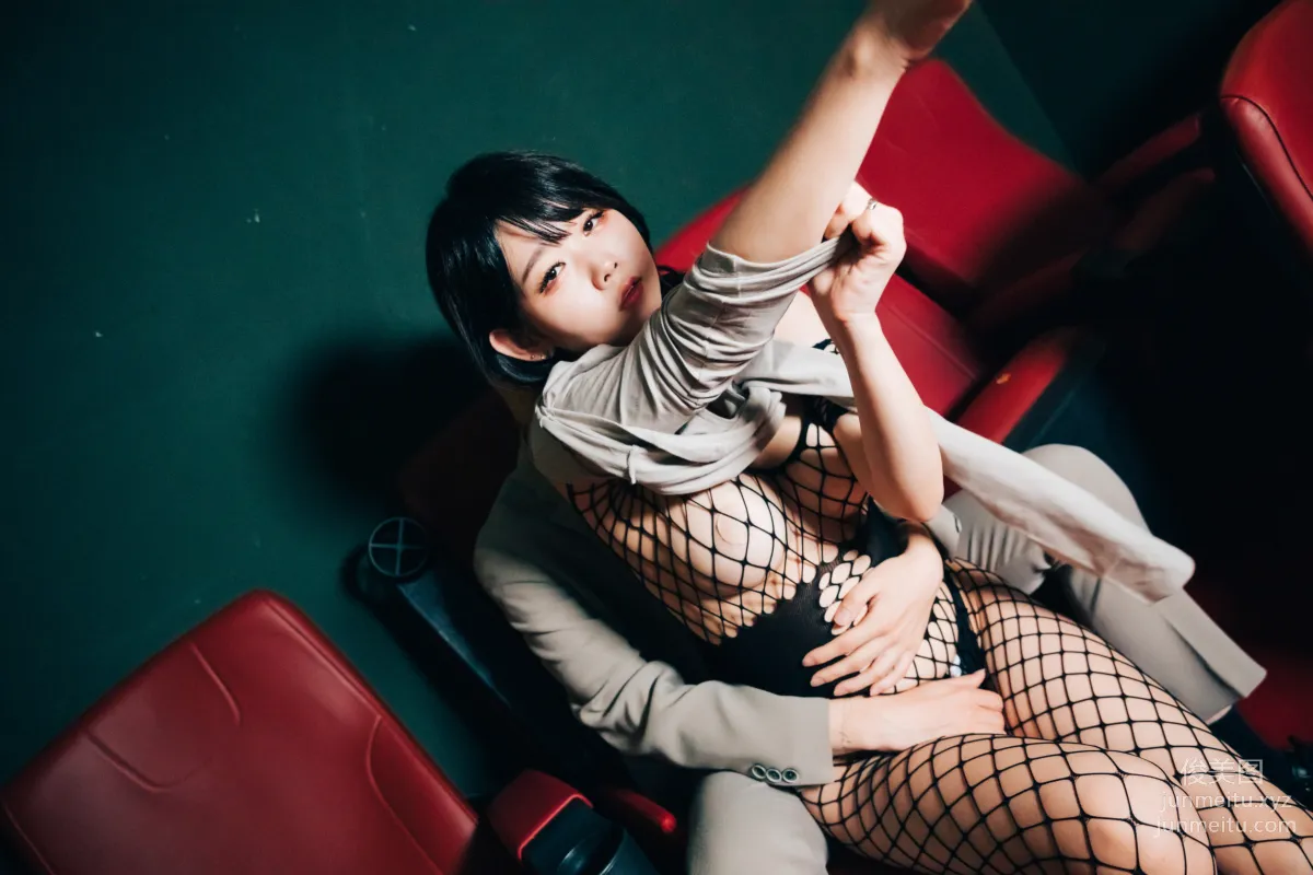 073.[Loozy] Zia (지아) -XXX in the theater S.Ver[157P] 17