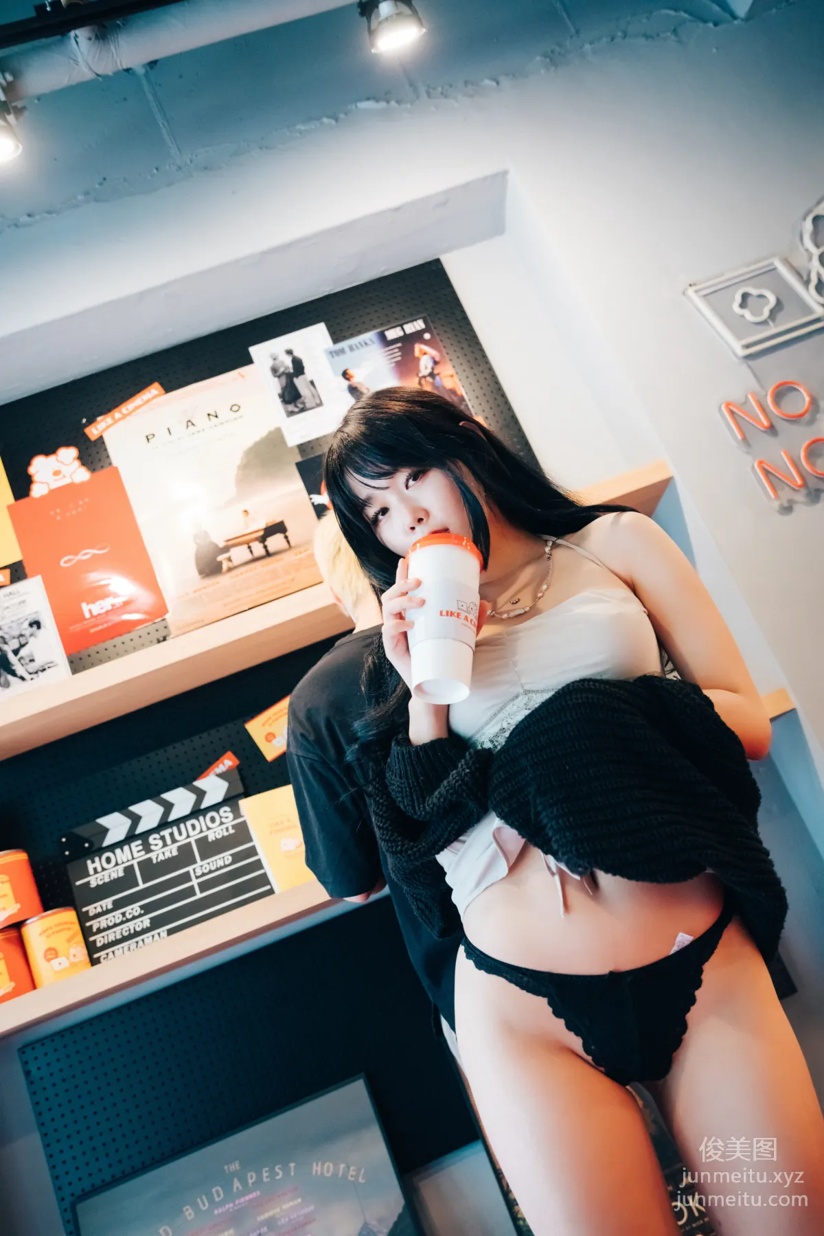 073.[Loozy] Zia (지아) -XXX in the theater S.Ver[157P] 83