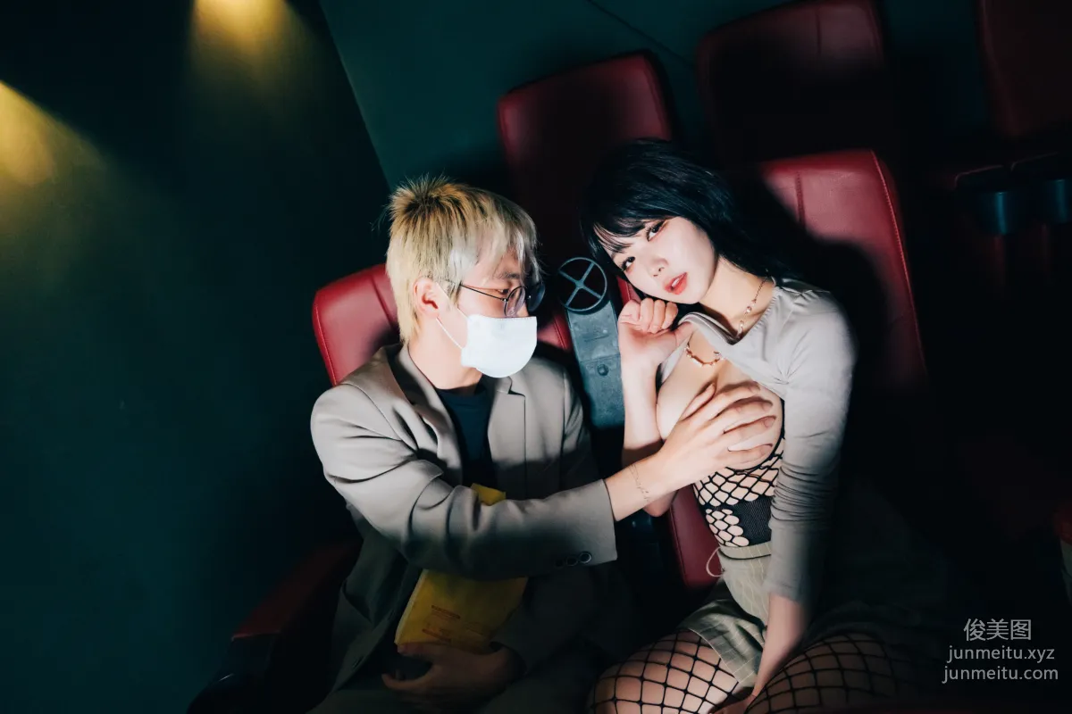 073.[Loozy] Zia (지아) -XXX in the theater S.Ver[157P] 121