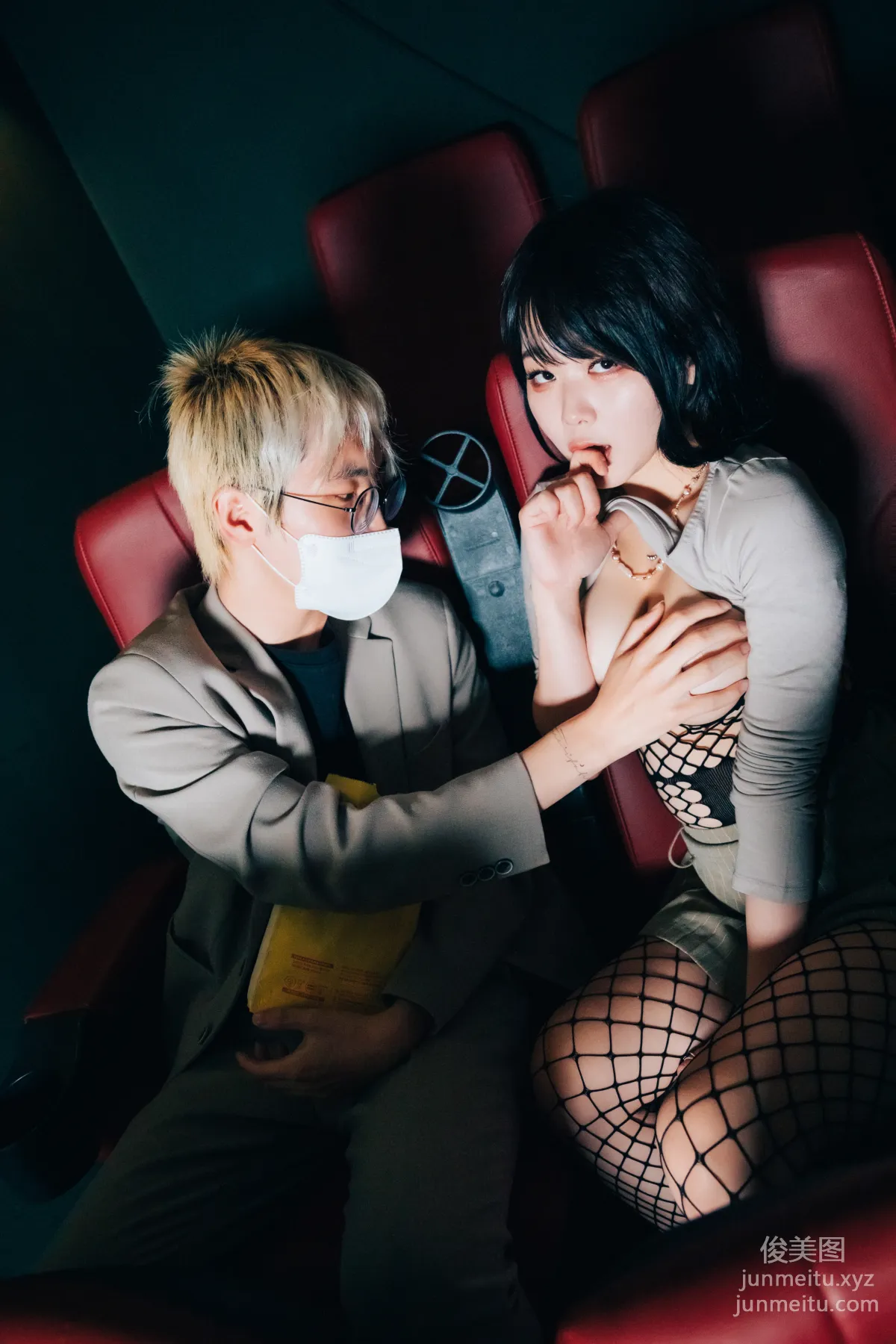 073.[Loozy] Zia (지아) -XXX in the theater S.Ver[157P] 123