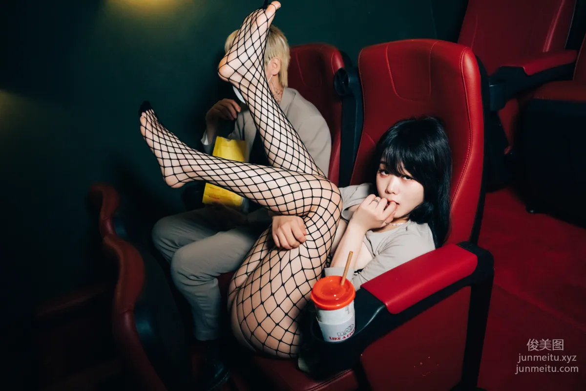 073.[Loozy] Zia (지아) -XXX in the theater S.Ver[157P] 136