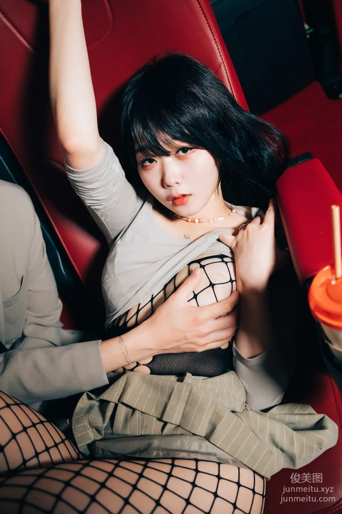 073.[Loozy] Zia (지아) -XXX in the theater S.Ver[157P] 144