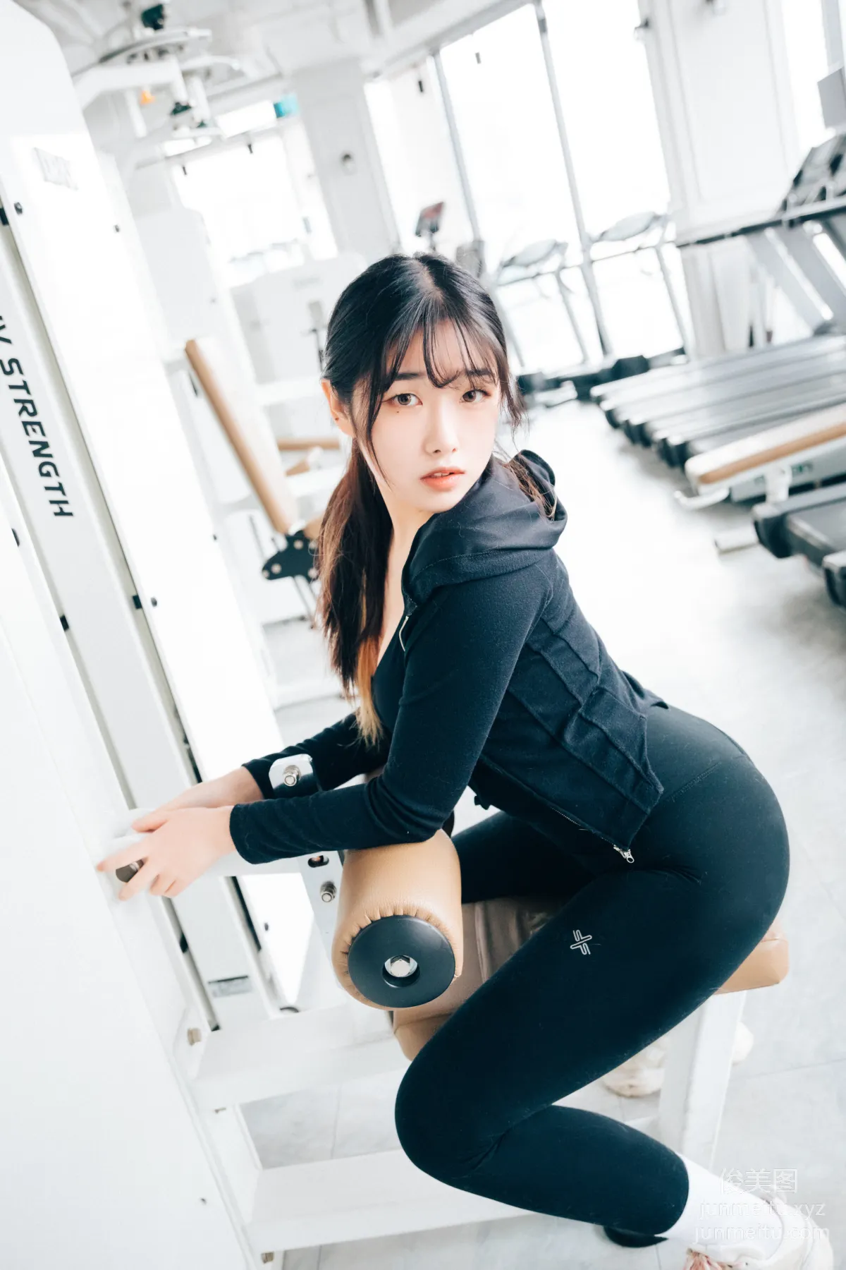 086.[Loozy] Sonson (손손) – Personal trainer + S.Ver [117P] 6