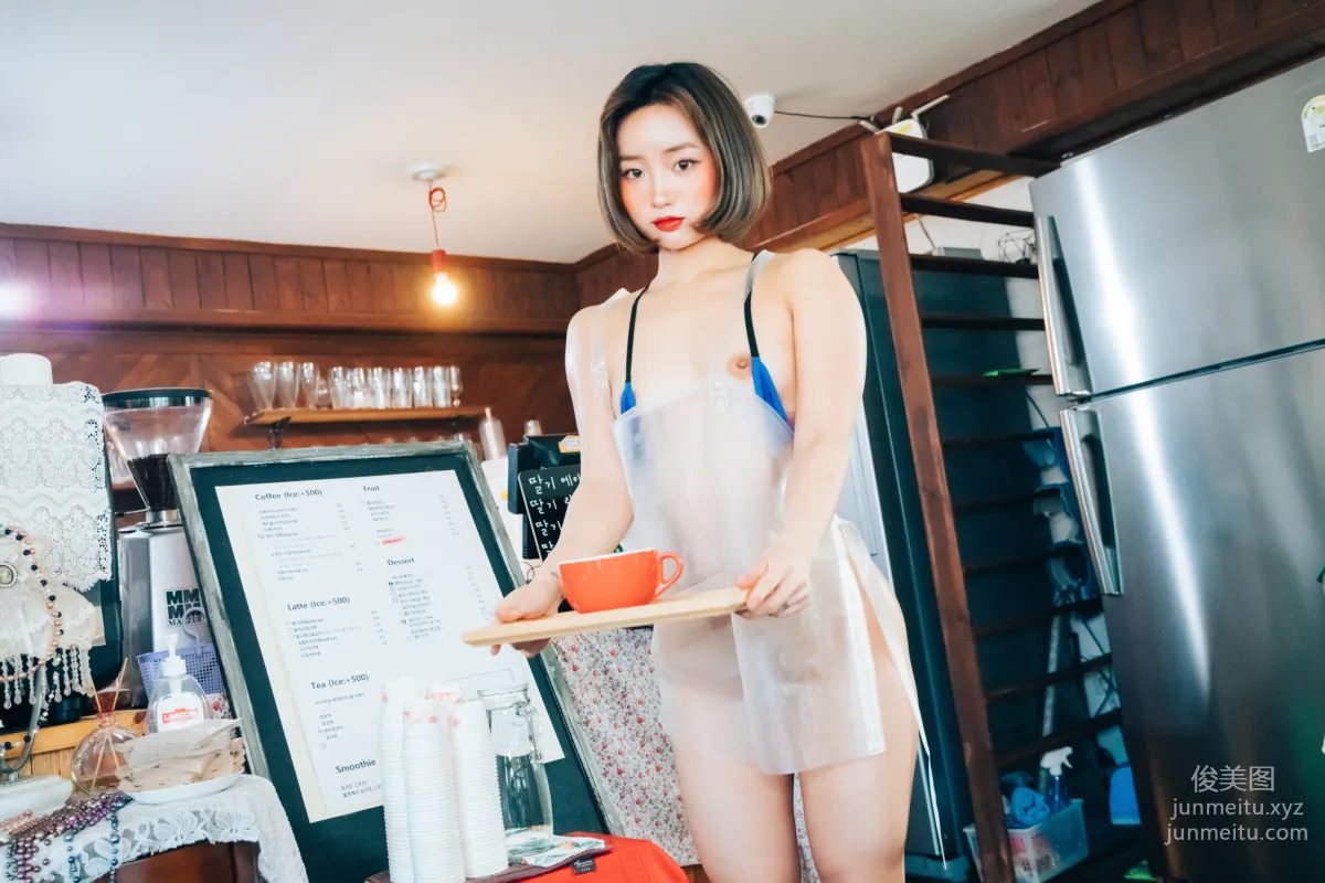 094.[Loozy] Booty Queen - vinyl aprons [142P] 5